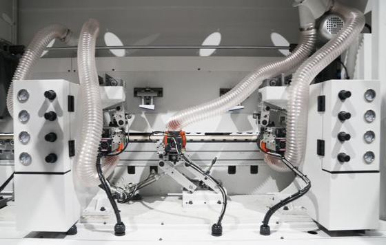 Machine à bandes automatique à grande vitesse pour les bords lourds