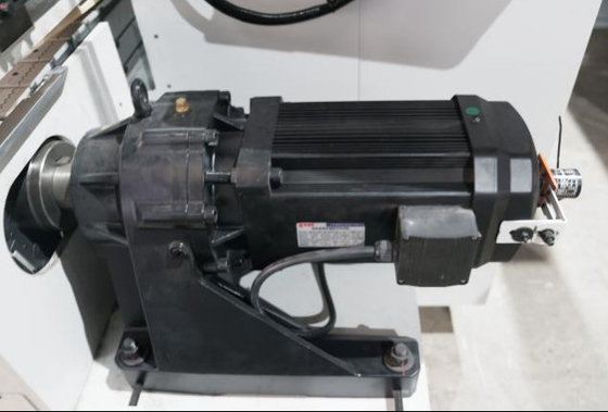 Machine à bandes automatique à grande vitesse pour les bords lourds