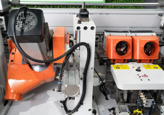 Machine automatique de bande de bévelé / bordure droite HD783J