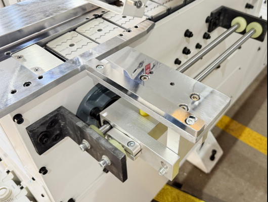 Machine automatique à bande de bord à grande vitesse HD876J